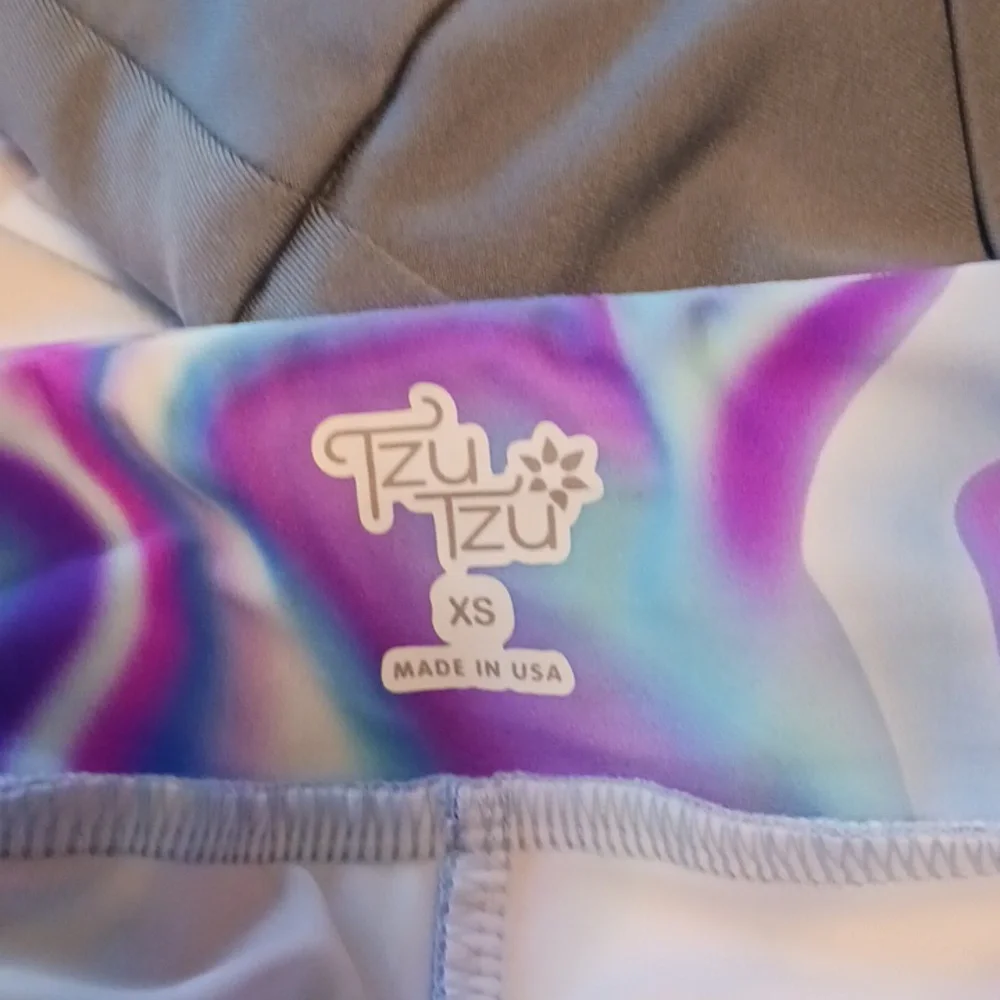 Tzu Tzu Golf Outfit - Picture 8 of 8